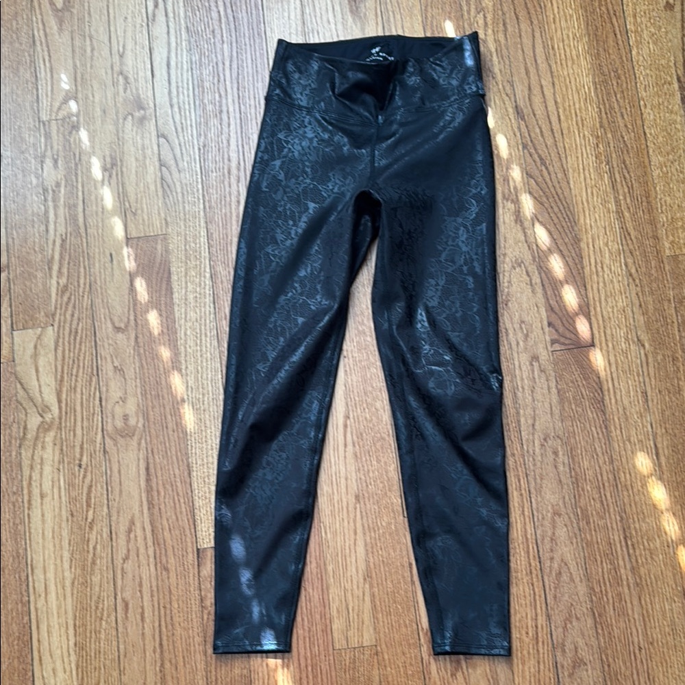 Heroine Sport Black Patterned Leggings